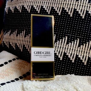 Carolina Herrera Good Girl body cream